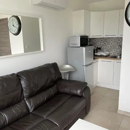 Appartement Avec Spa-Avril A Sept-Camargue 4 Personnes Saint-Laurent-dʼAigouze Buitenkant foto