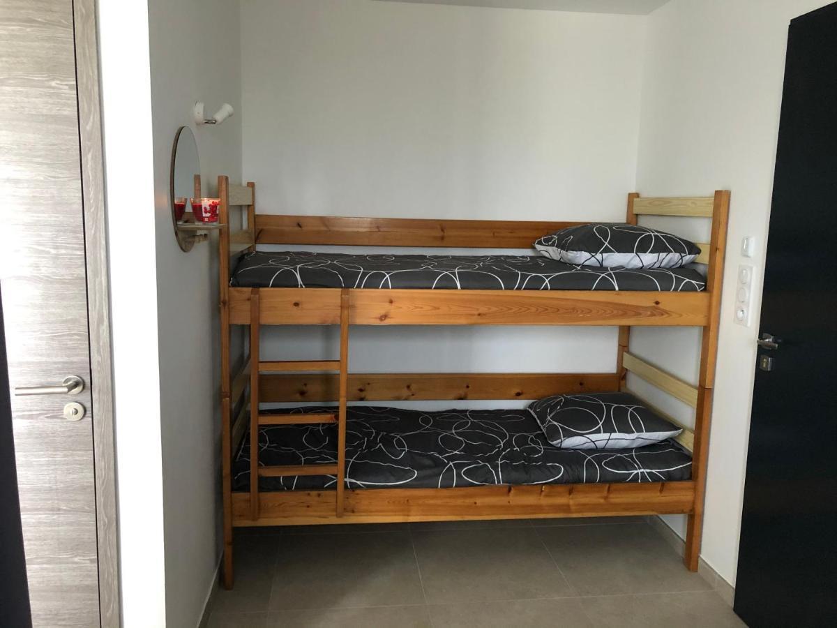 Avec Spa-avril A Sept-camargue 4 Personnes Apartment *