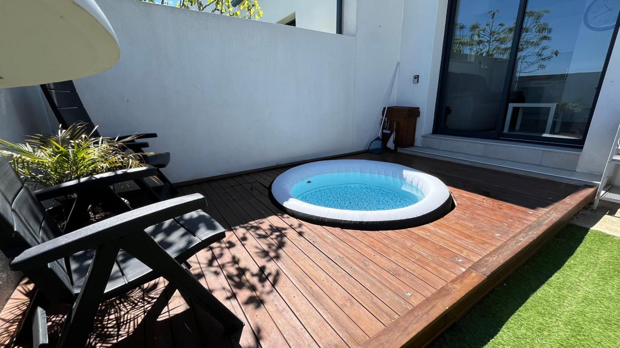 Apartment Avec Spa-avril A Sept-camargue 4 Personnes Saint-Laurent-d'Aigouze